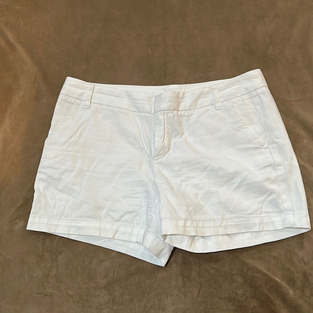 Caslon Shorts